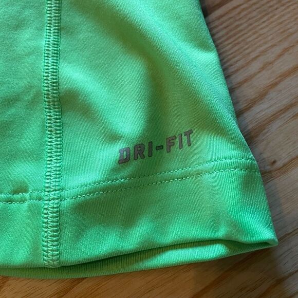 NIKE
WOMEN’s DRI-FIT RACER BACK TANK Neon Green Size Medium - Picture 2 of 5
